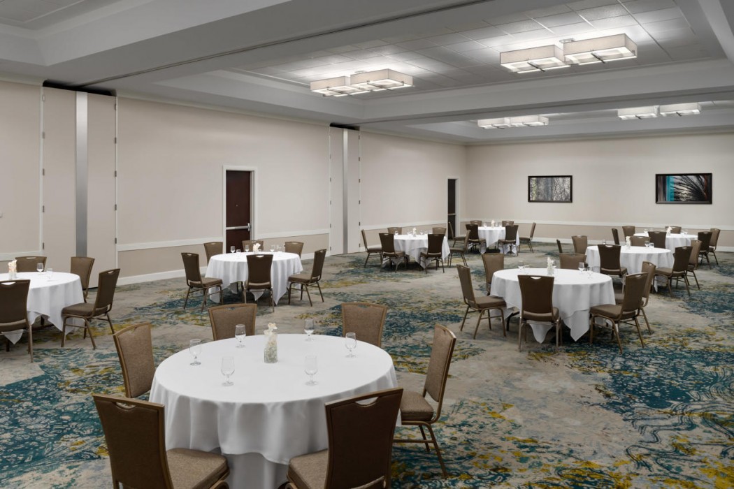 Embassy Suites by Hilton Orlando Lake Buena Vista Resort 36/100