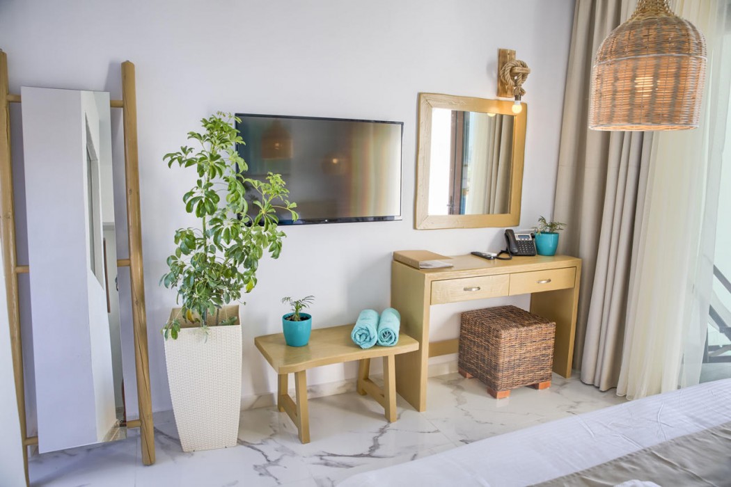 Alia Luxury Suites and Spa 56/169