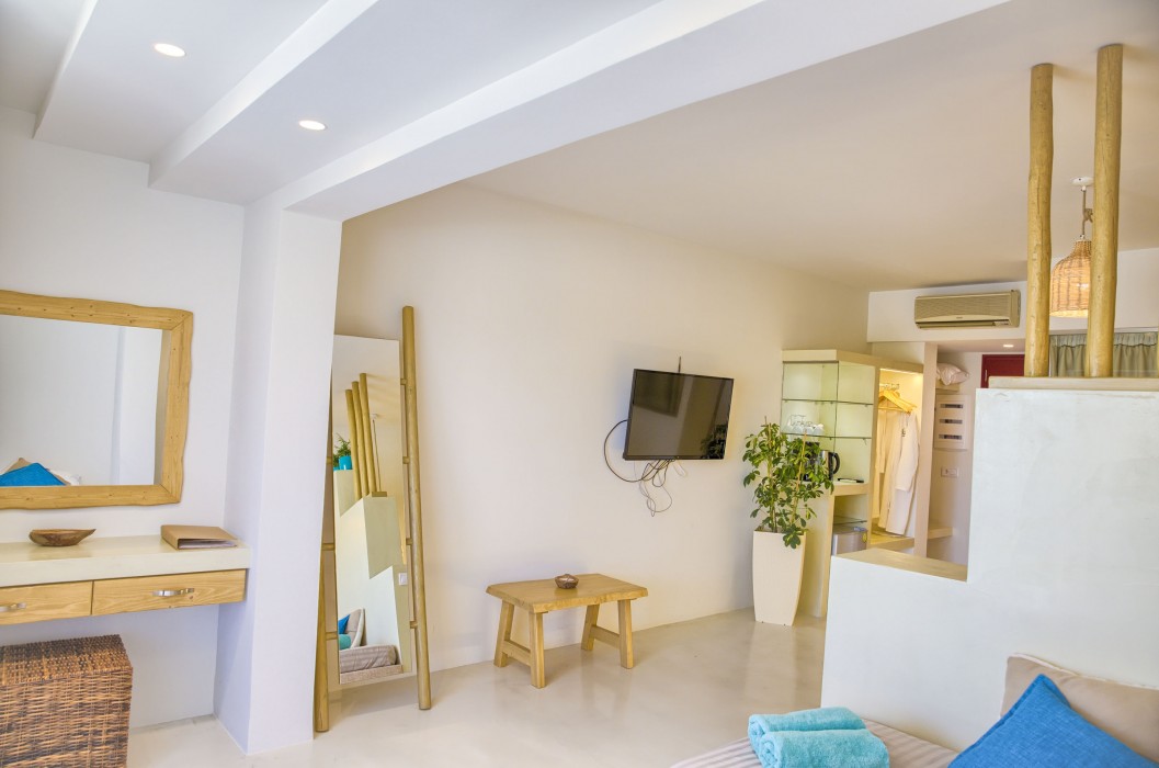 Alia Luxury Suites and Spa 89/169