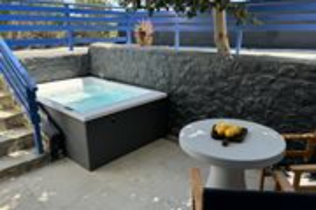 The Noverian Bios Santorini Boutique Hotel 40/78