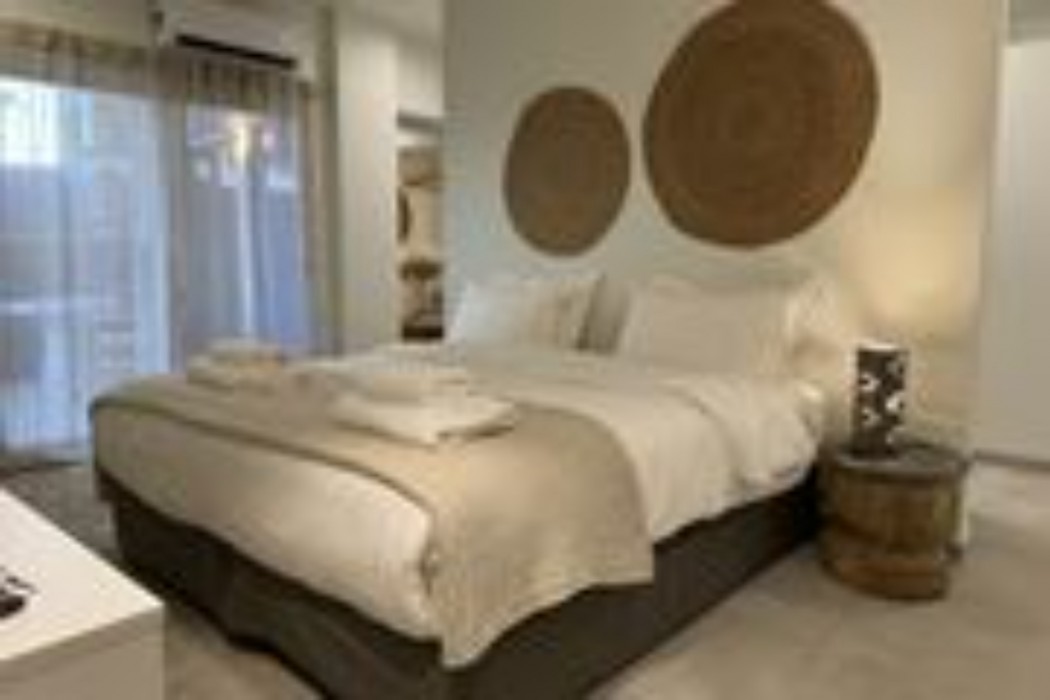 The Noverian Bios Santorini Boutique Hotel 17/78