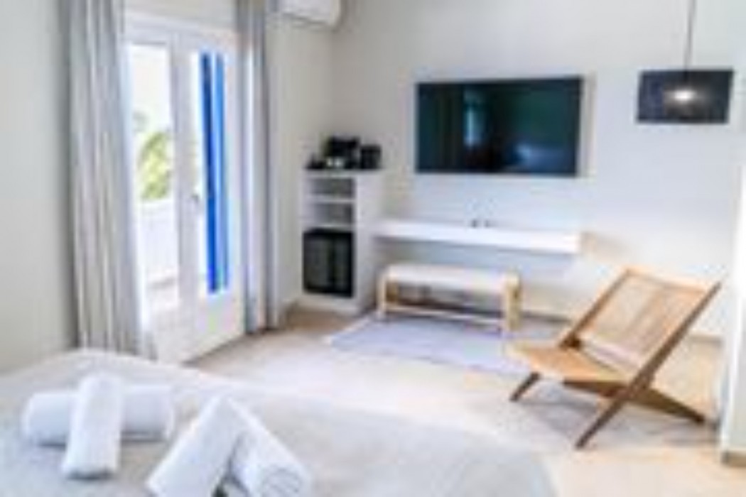 The Noverian Bios Santorini Boutique Hotel 20/78
