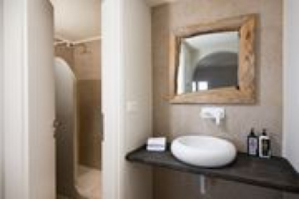 The Noverian Bios Santorini Boutique Hotel 18/78