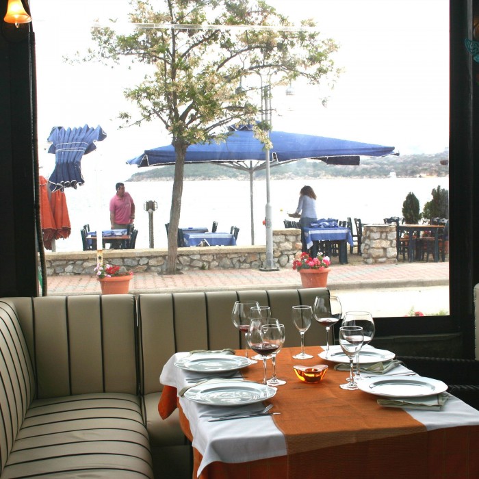 Avra Hotel 20/58