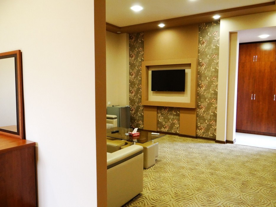Areg Hotel 48/113