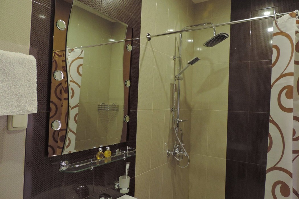 Areg Hotel 70/113