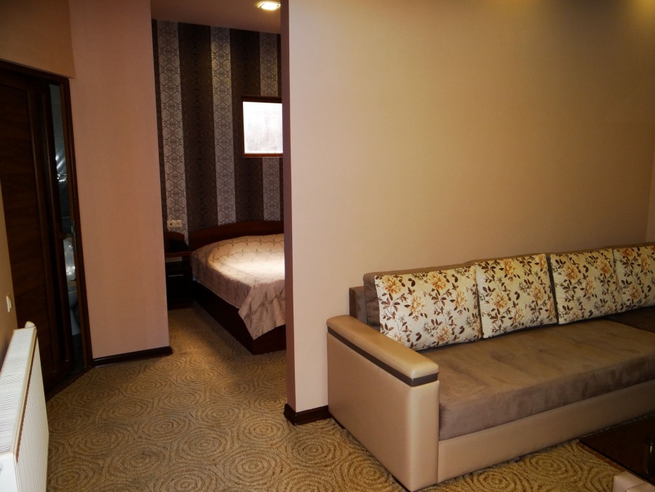 Areg Hotel 46/113