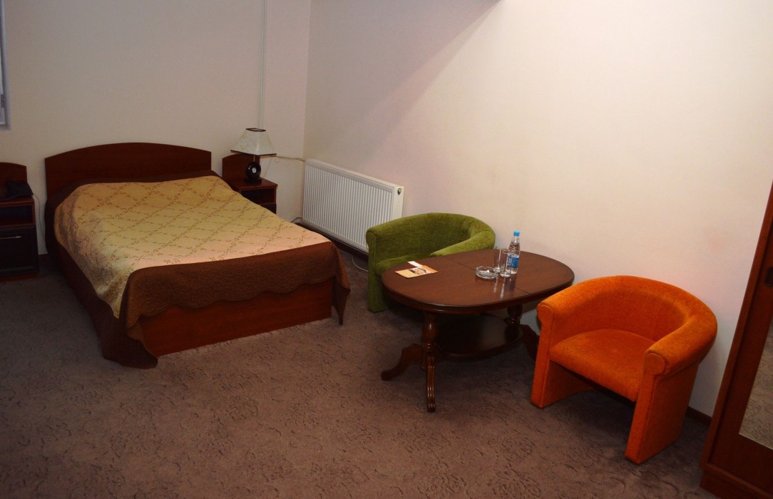 Areg Hotel 45/113
