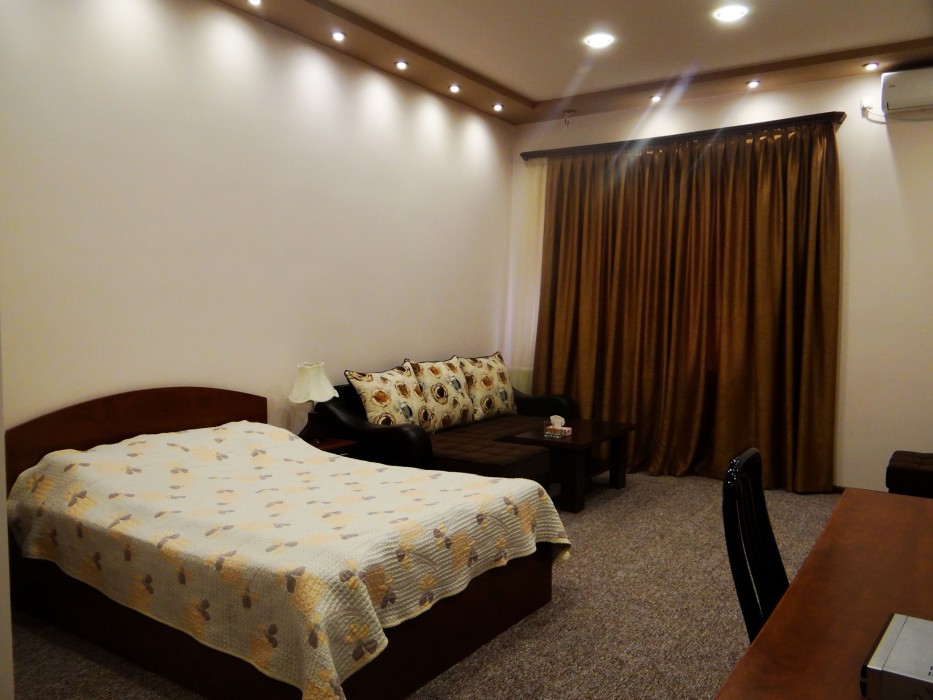 Areg Hotel 54/113