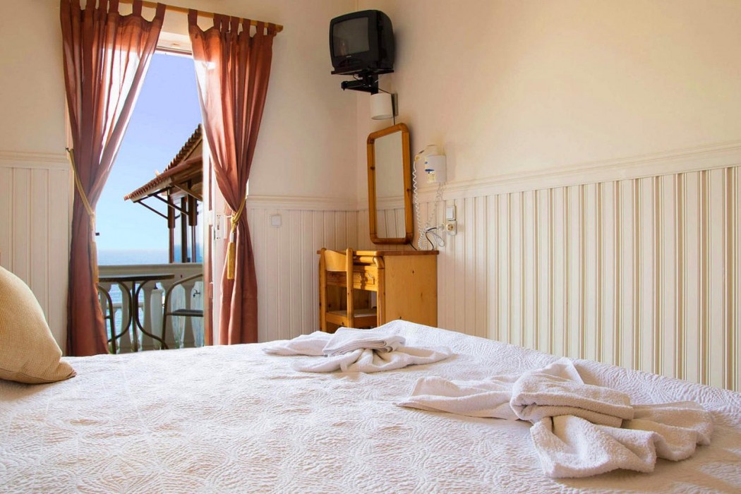 Sunrise Beach Hotel 12/53