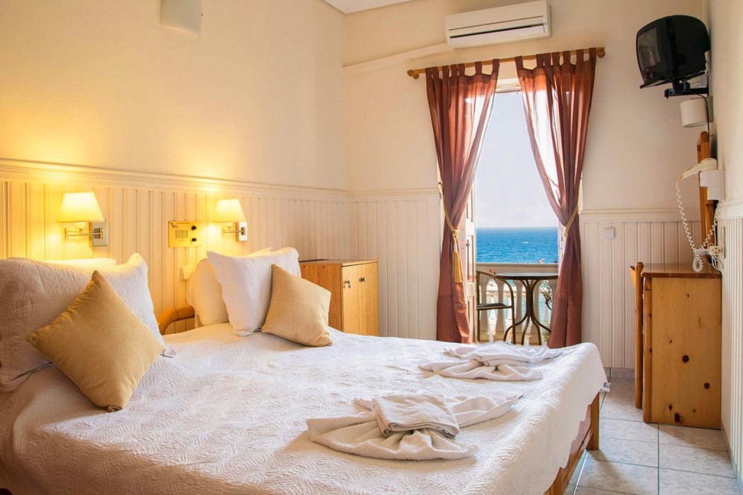 Sunrise Beach Hotel 13/53