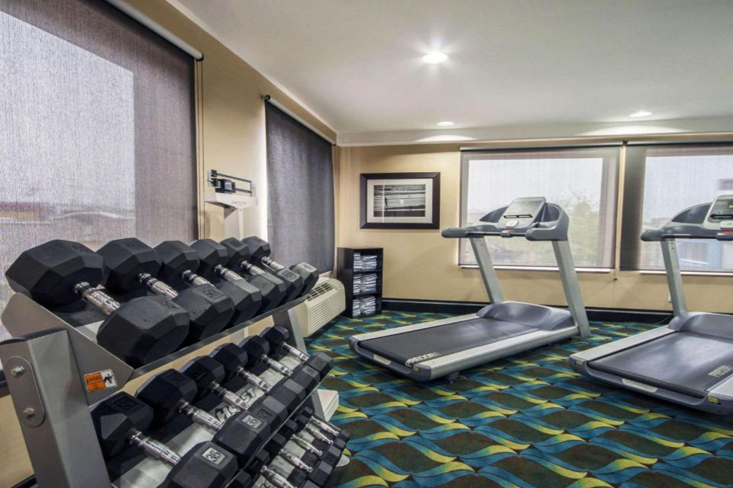 Comfort Inn & Suites El Paso I-10 Airport Area 15/45