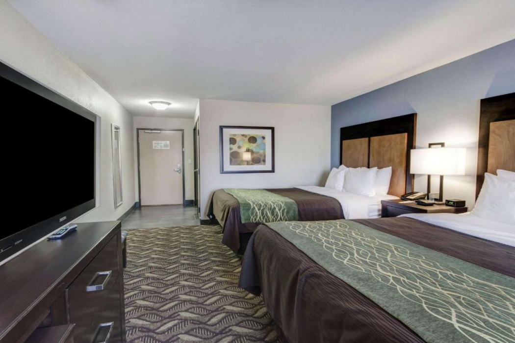 Comfort Inn & Suites El Paso I-10 Airport Area 11/45