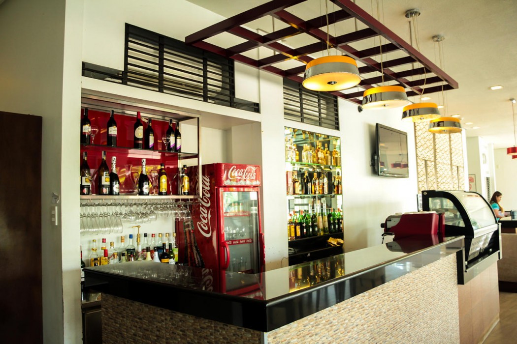 Casablanca Suites Near Airport 41/59