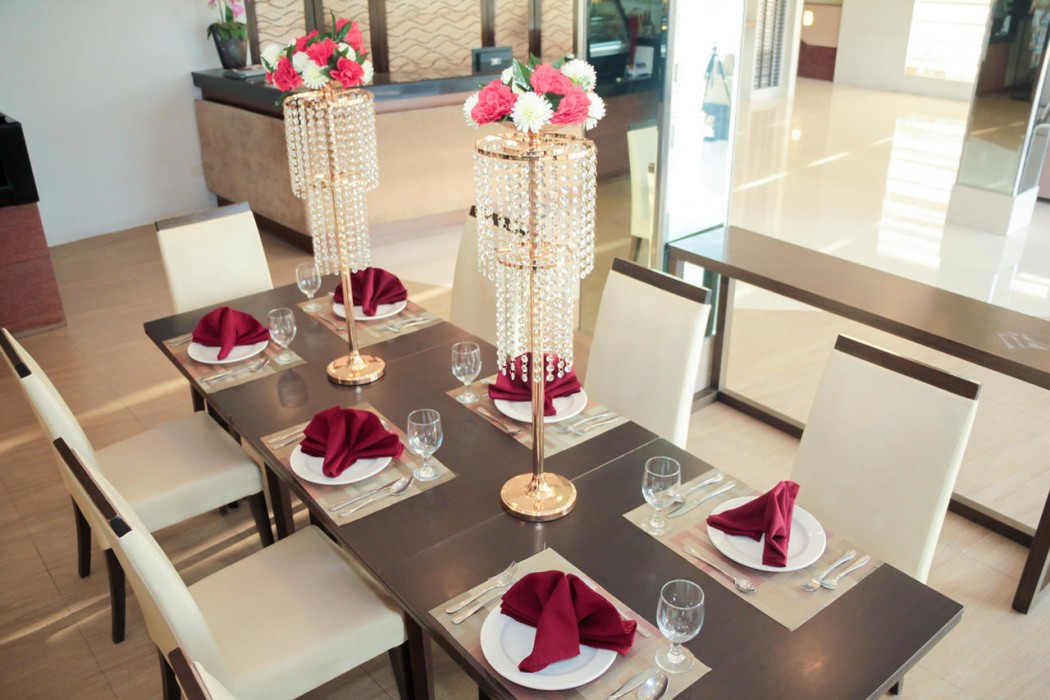 Casablanca Suites Near Airport 40/59