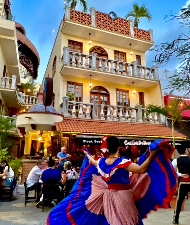 Hotel Cielo, Playa del Carmen 10/69