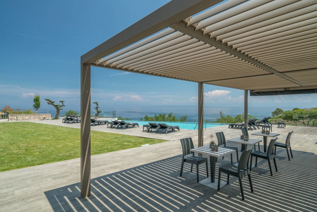 Kymothoe Elite Suites 44/97