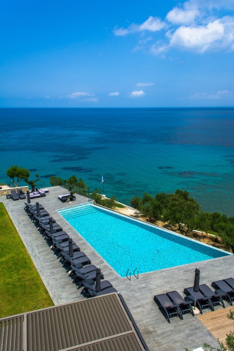 Kymothoe Elite Suites 43/97