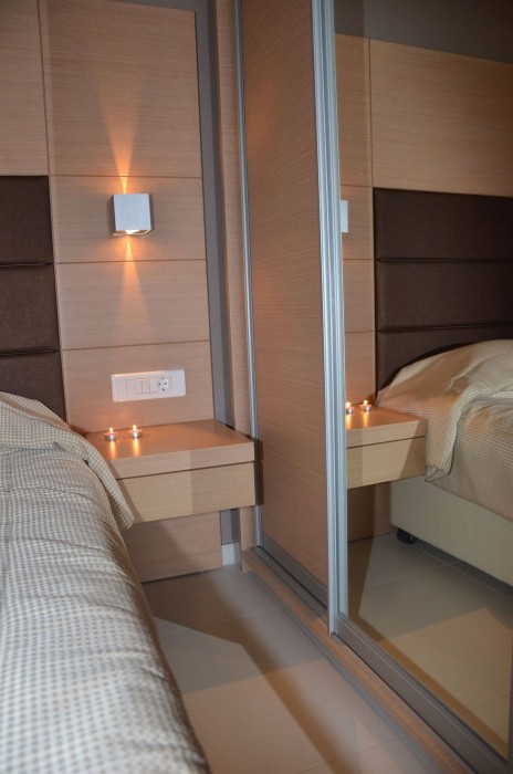 Kymothoe Elite Suites 62/97