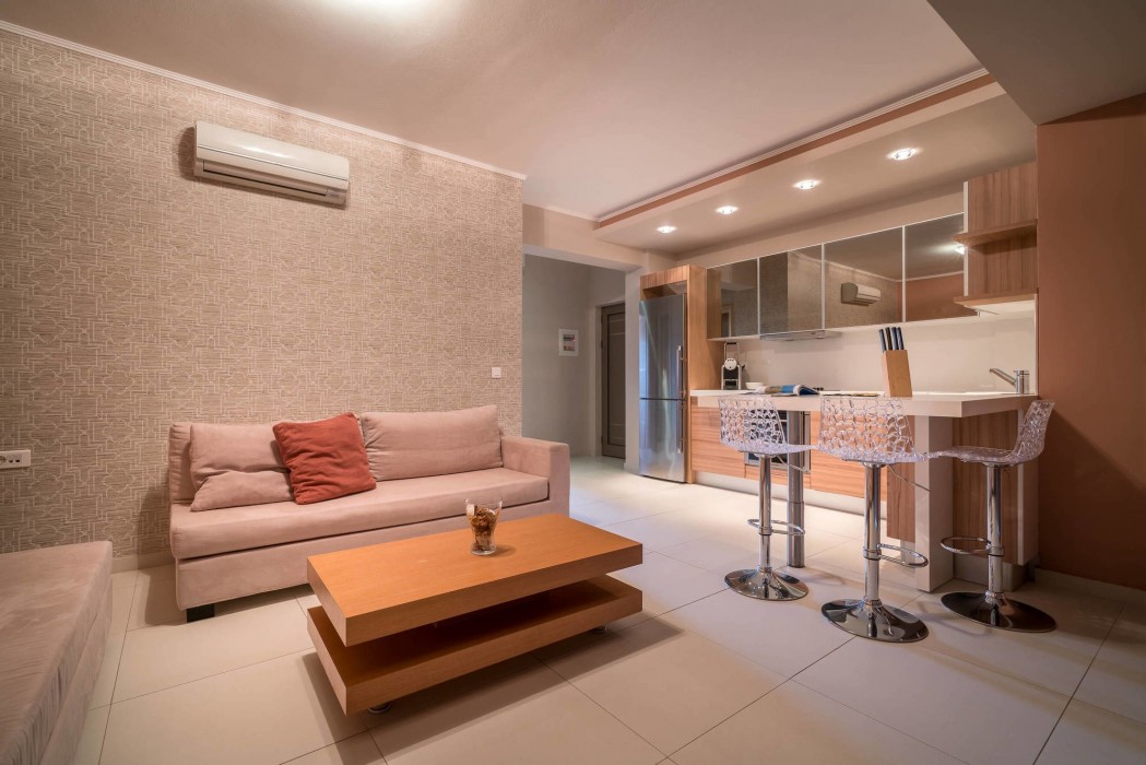 Kymothoe Elite Suites 55/97