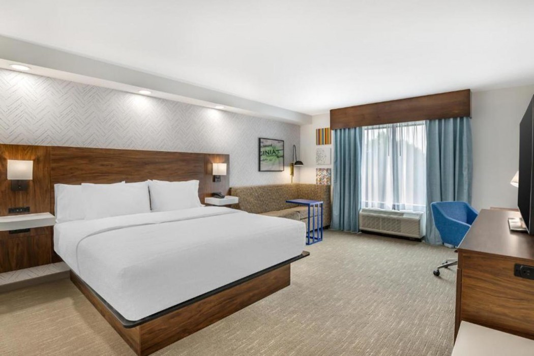 Hampton Inn Petersburg Ft. Gregg Adams 15/20