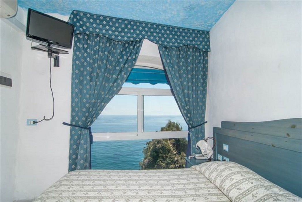 Hotel La Ninfea 39/56