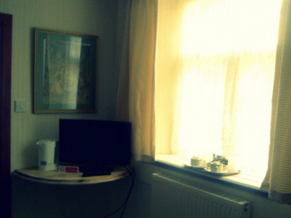 The Black Swan Hotel 24/67