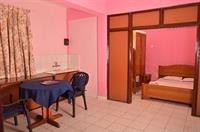 Falcon Resorts 40/70