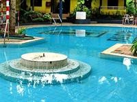 Falcon Resorts 48/70