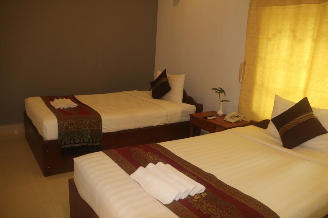 New Riverside Hotel 27/100