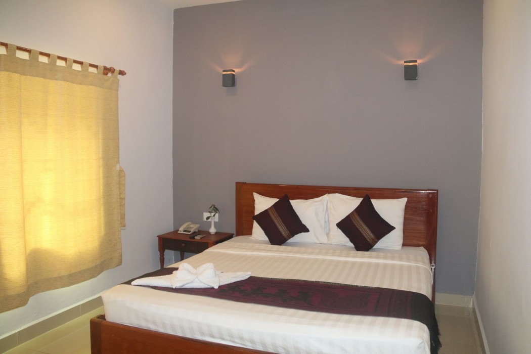New Riverside Hotel 29/100