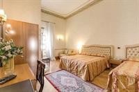 Hotel Labelle 30/91