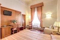 Hotel Labelle 27/91