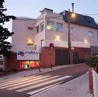Mellow Youth Hostel 50/100