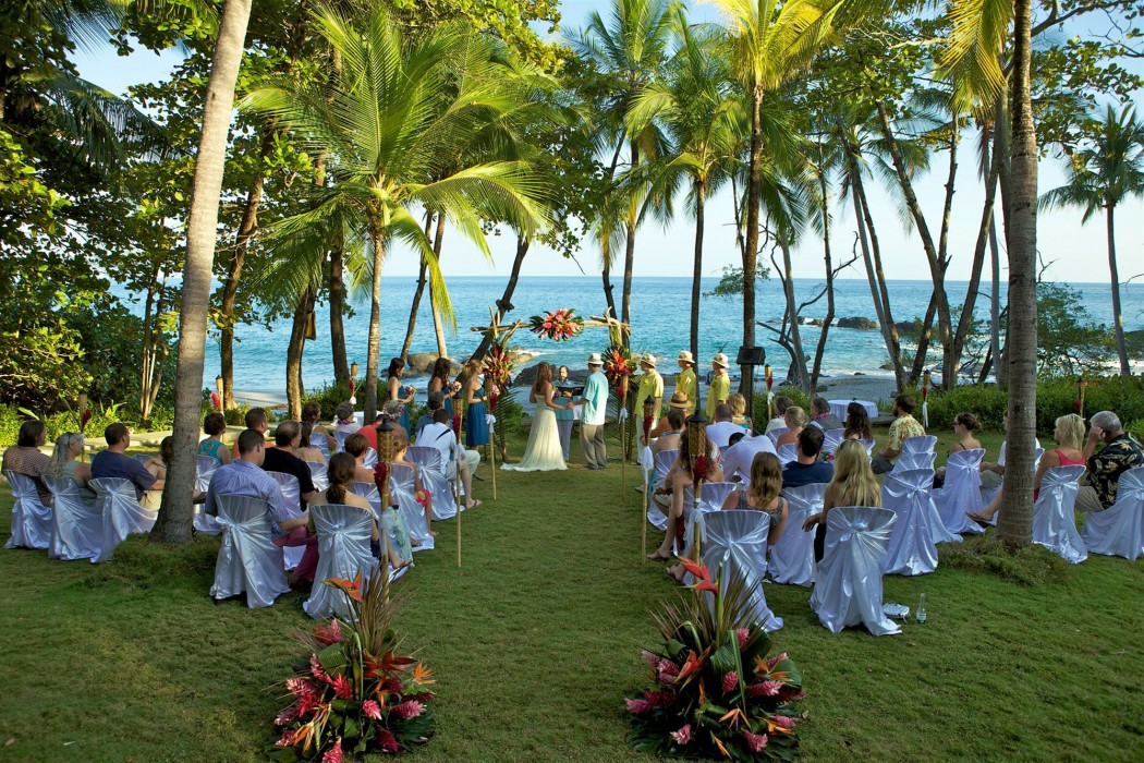 Ylang Ylang Beach Resort 36/78
