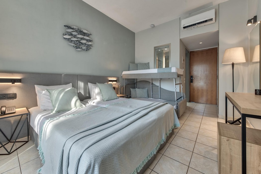 Contessa Hotel 20/105