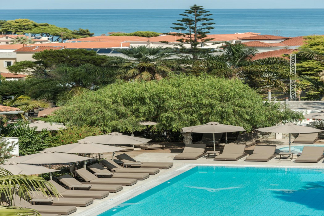 Contessa Hotel 55/105