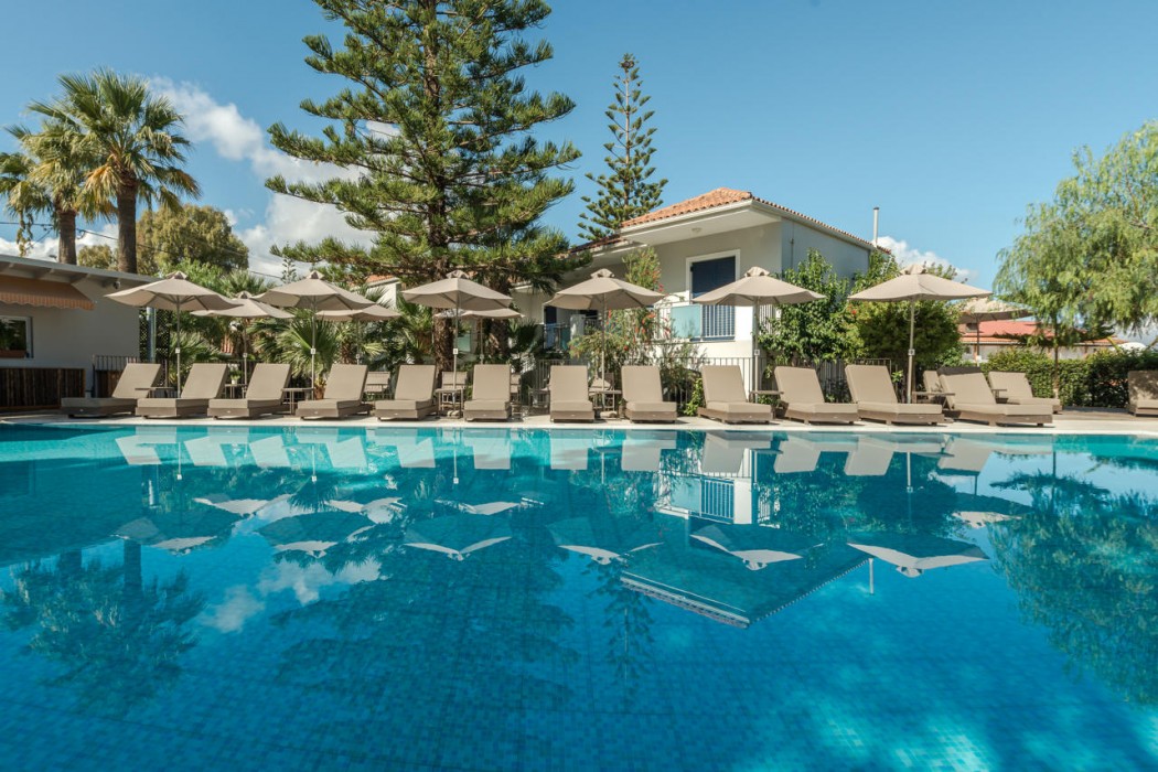 Contessa Hotel 63/105