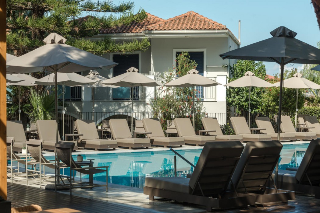 Contessa Hotel 57/105