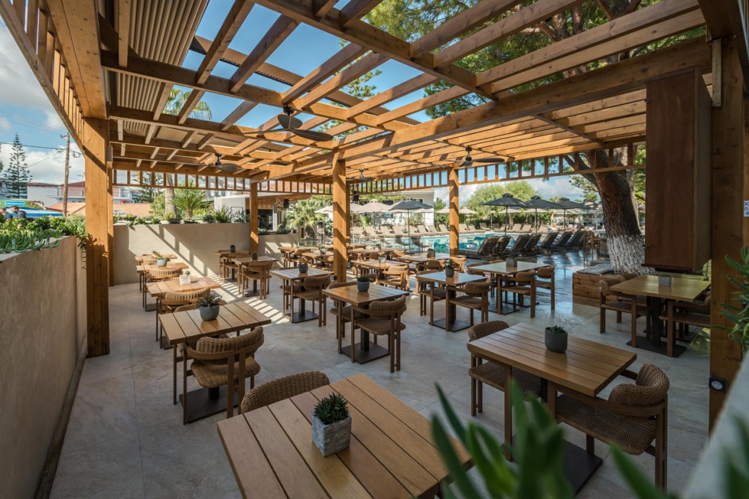 Contessa Hotel 44/105