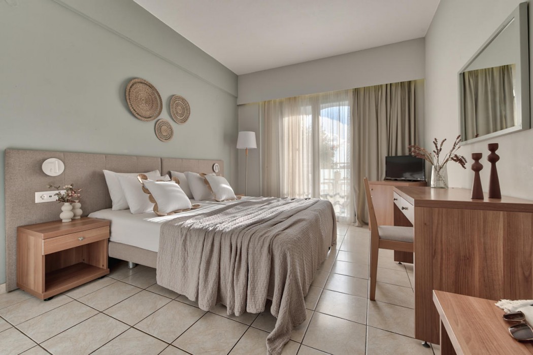 Contessa Hotel 11/105