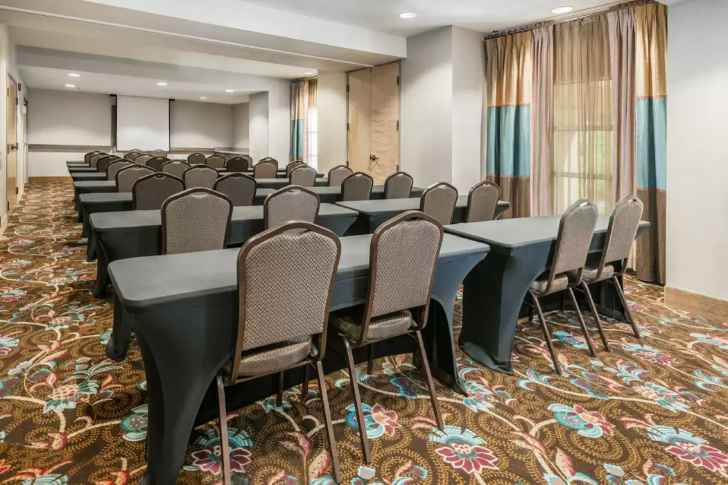 MainStay Suites Phoenix North 19/39
