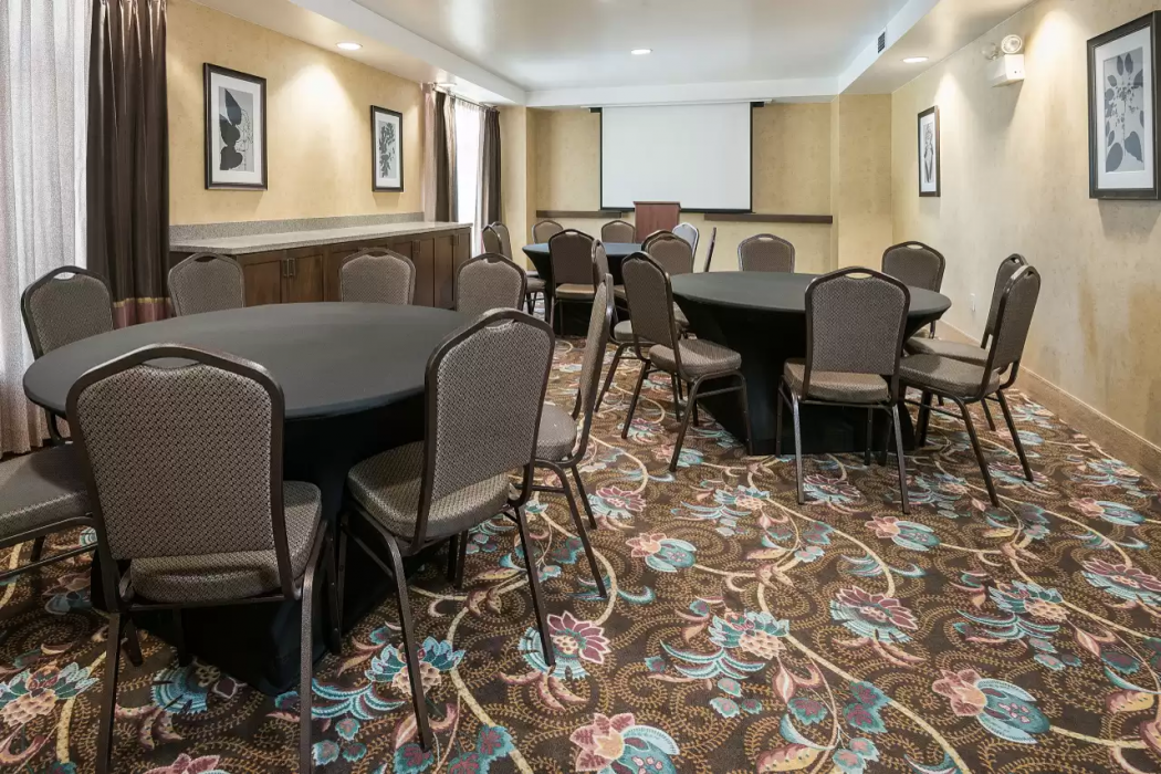 MainStay Suites Phoenix North 14/39