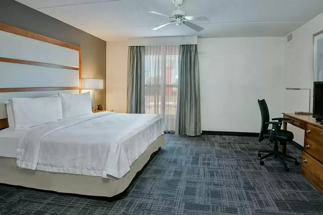 MainStay Suites Phoenix North 9/39