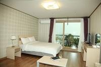 Seogwipo Worldcup Resort 45/82