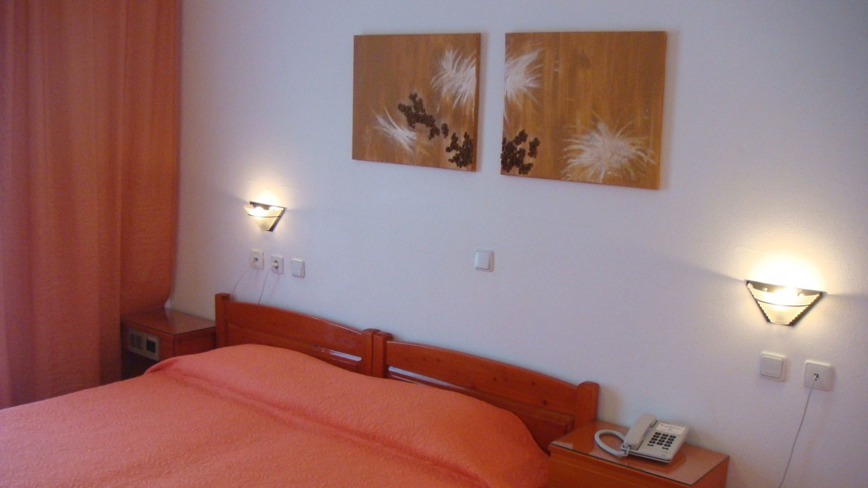 Victor-Eleni Hotel 59/94