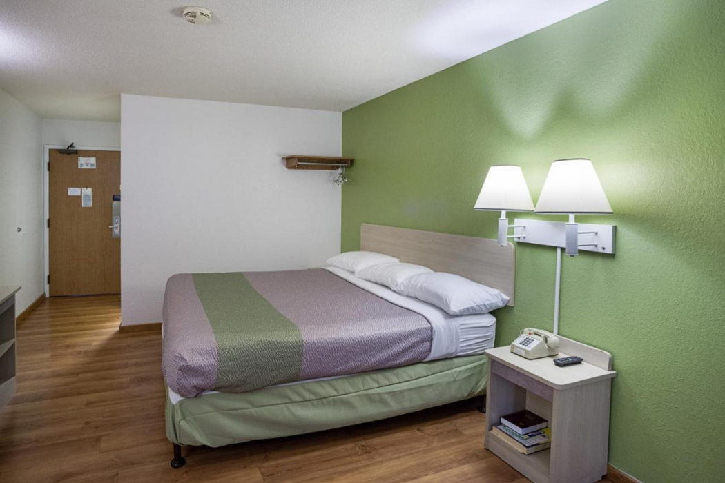 Motel6 Binghamton, NY 12/53