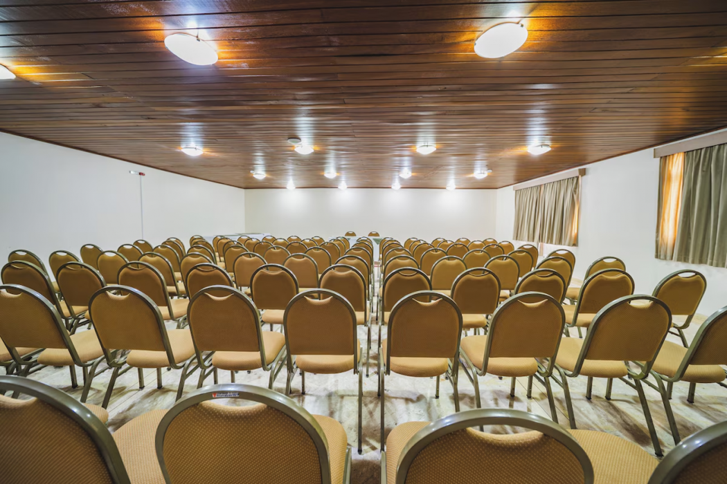 Hotel Golden Park Curitiba by Nacional Inn 56/97