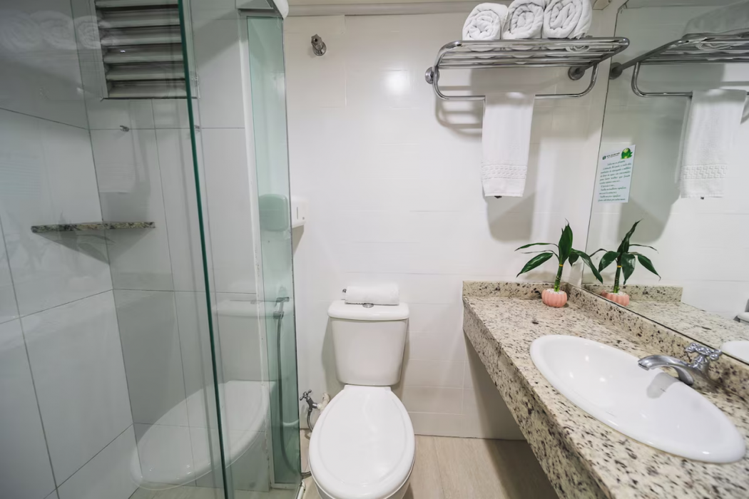 Hotel Golden Park Curitiba by Nacional Inn 43/97