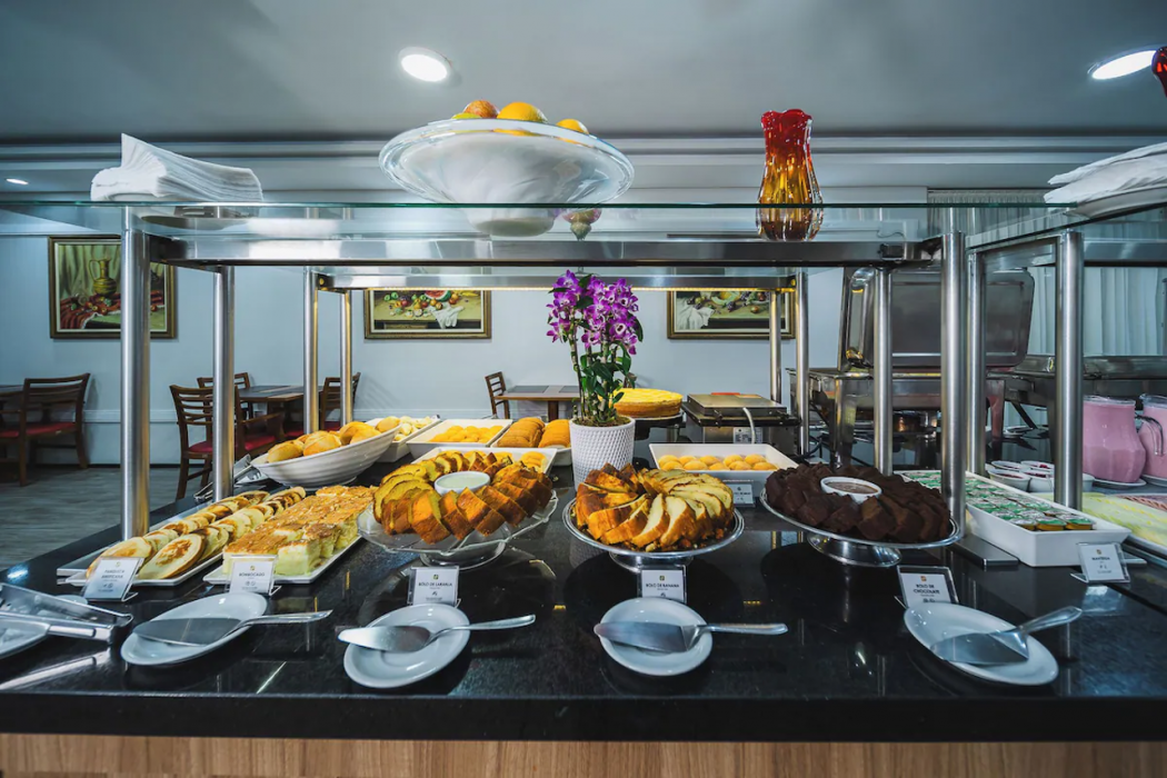 Hotel Golden Park Curitiba by Nacional Inn 48/97